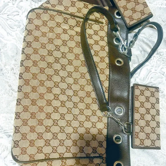 Gucci GG Canvas Tote Bag - Picture 5 of 12